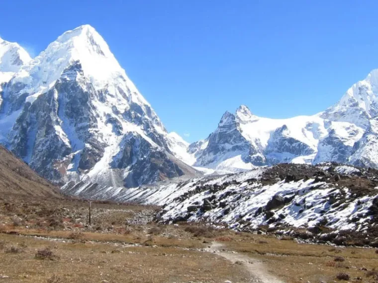 Kanchenjunga South Base Camp Trek